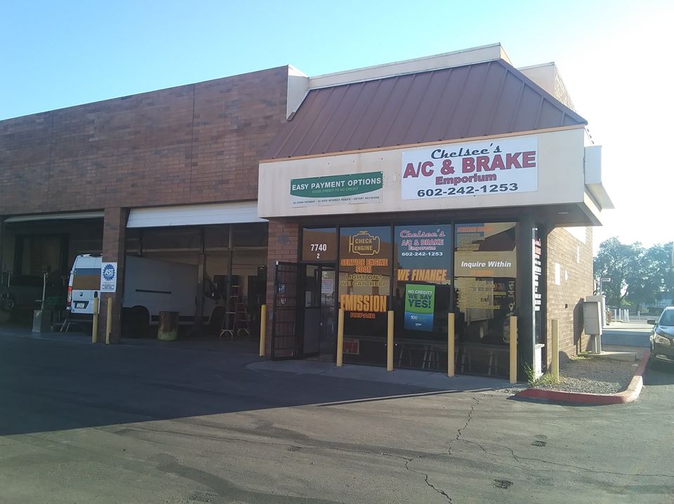 Chelsee's Phoenix auto repair shop storefront open for business